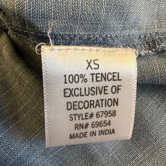 Blue Embroidered Off the Shoulder Top XS - Picture 7 of 8